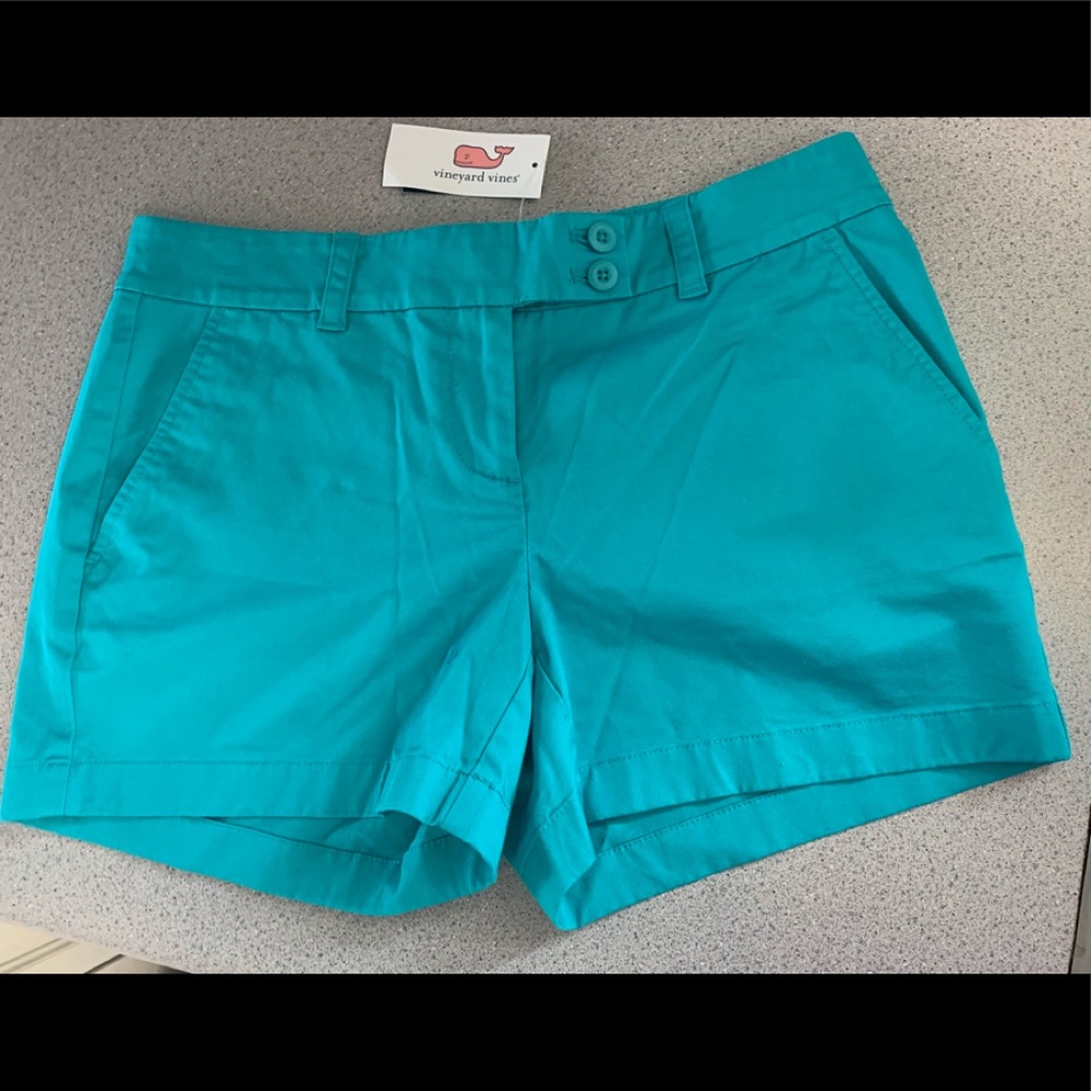 Vineyard Vines shorts